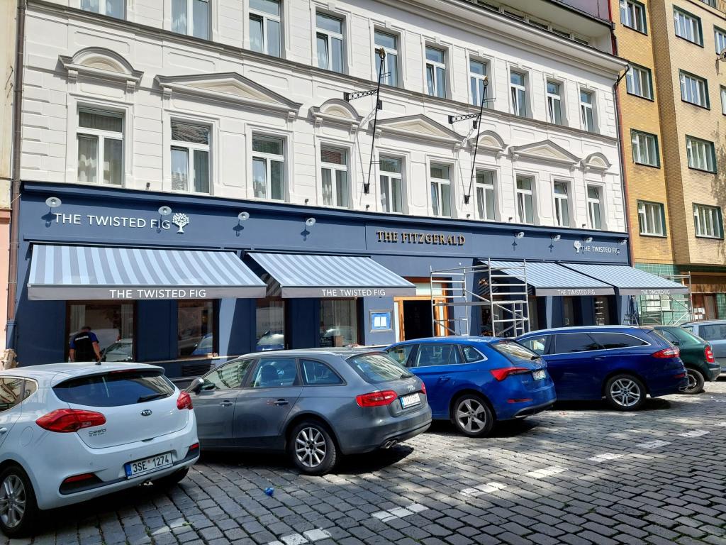 Stínění pro restaurace a kavárny
