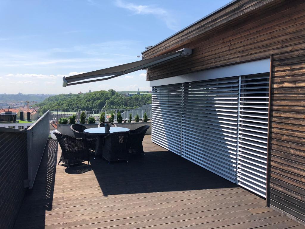 Outdoor household shading